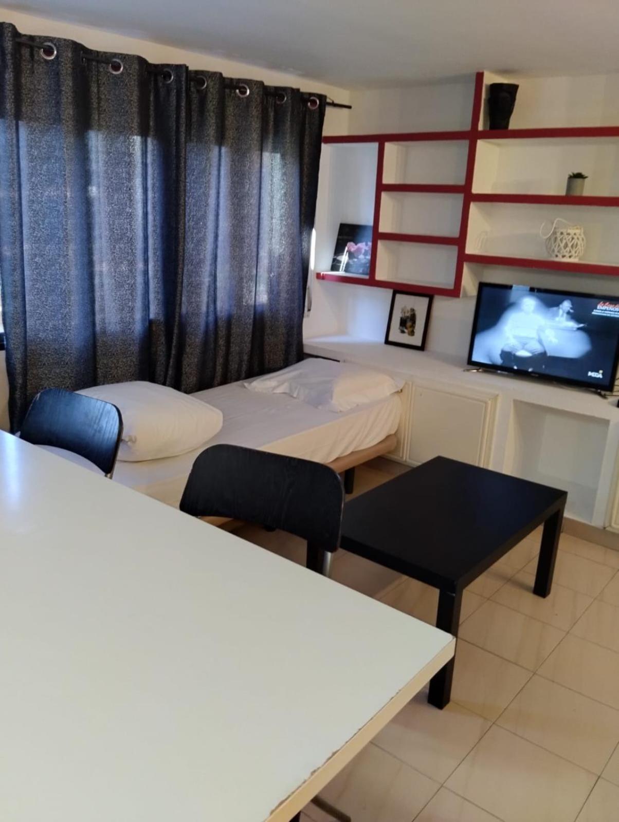 Aparsol Apartments มาดริด ภายนอก รูปภาพ