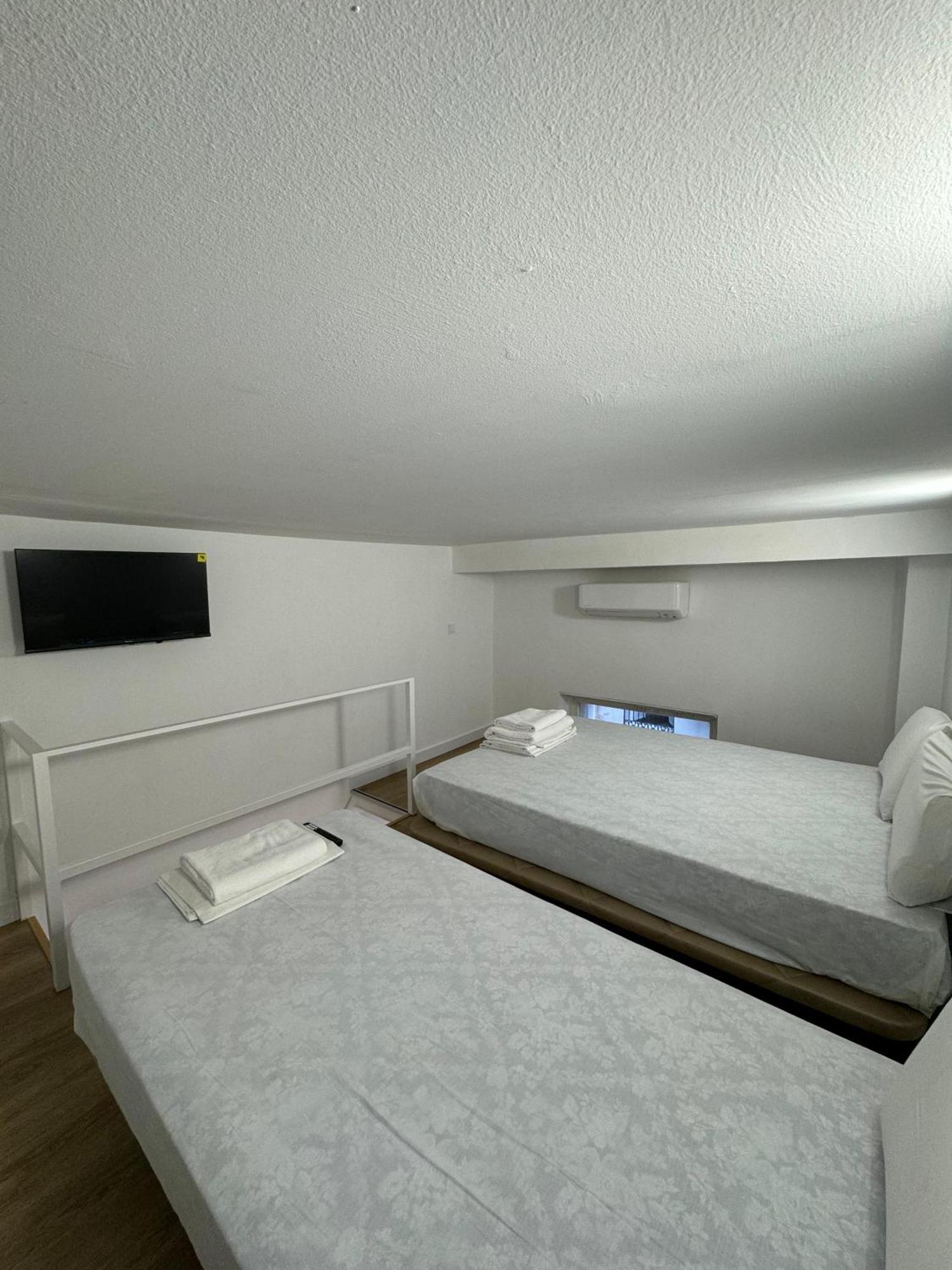 Aparsol Apartments มาดริด ภายนอก รูปภาพ