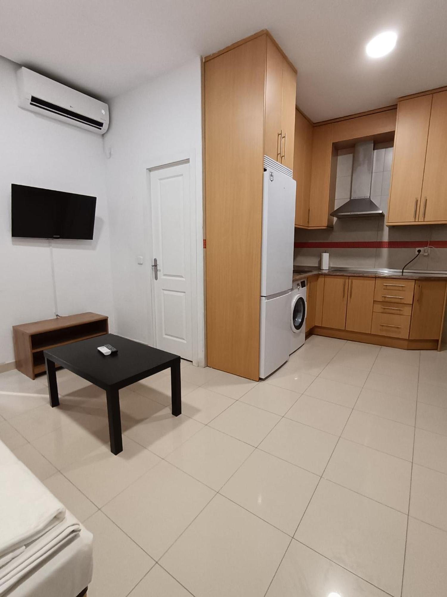 Aparsol Apartments มาดริด ภายนอก รูปภาพ